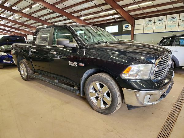 2017 RAM 1500 SLT