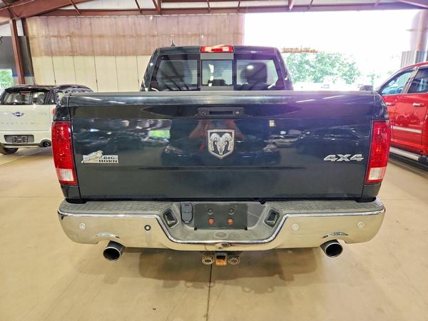 2017 RAM 1500 SLT