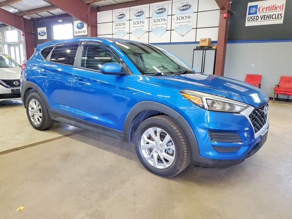 2020 HYUNDAI TUCSON SE