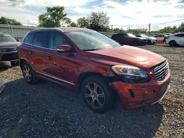 2015 VOLVO XC60 Premier (non R design)