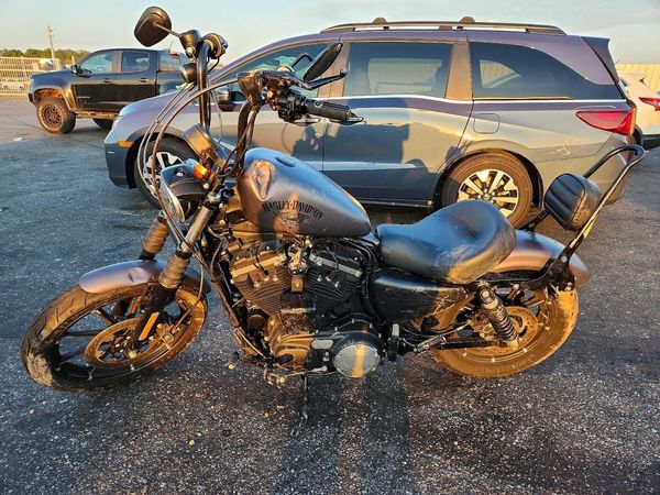 2017 HARLEY-DAVIDSON XL