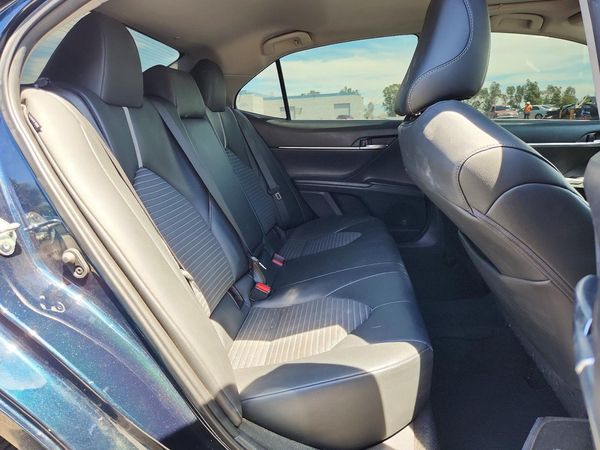 2021 TOYOTA CAMRY SE + Convenient Pkg