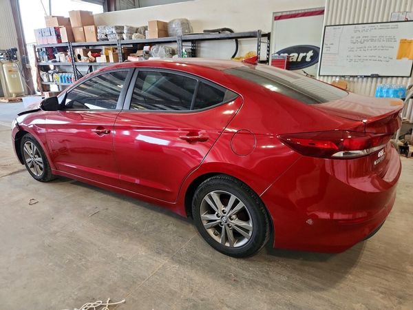 2017 HYUNDAI ELANTRA