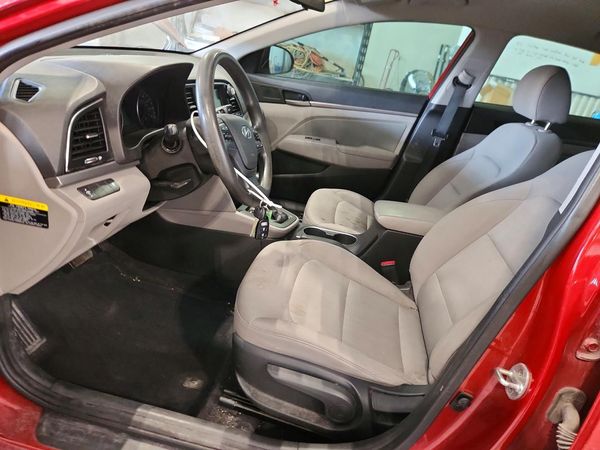 2017 HYUNDAI ELANTRA