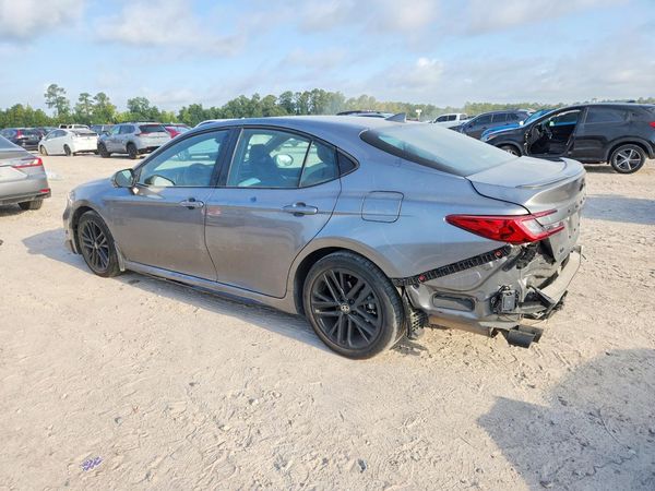 2025 TOYOTA CAMRY
