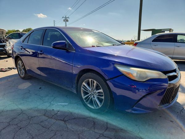 2016 TOYOTA CAMRY