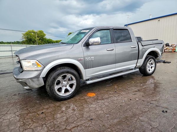 2013 RAM 1500 LARAMIE CREW CAB 4X4