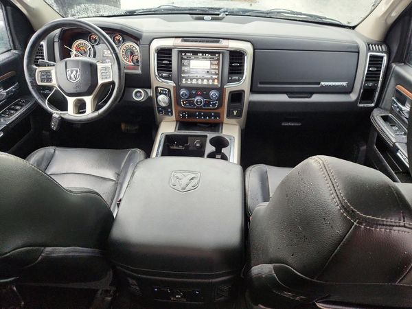2013 RAM 1500 LARAMIE CREW CAB 4X4