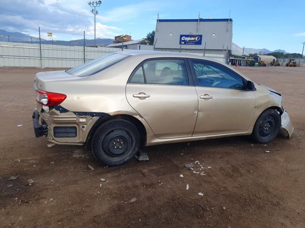2013 TOYOTA COROLLA