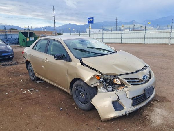 2013 TOYOTA COROLLA