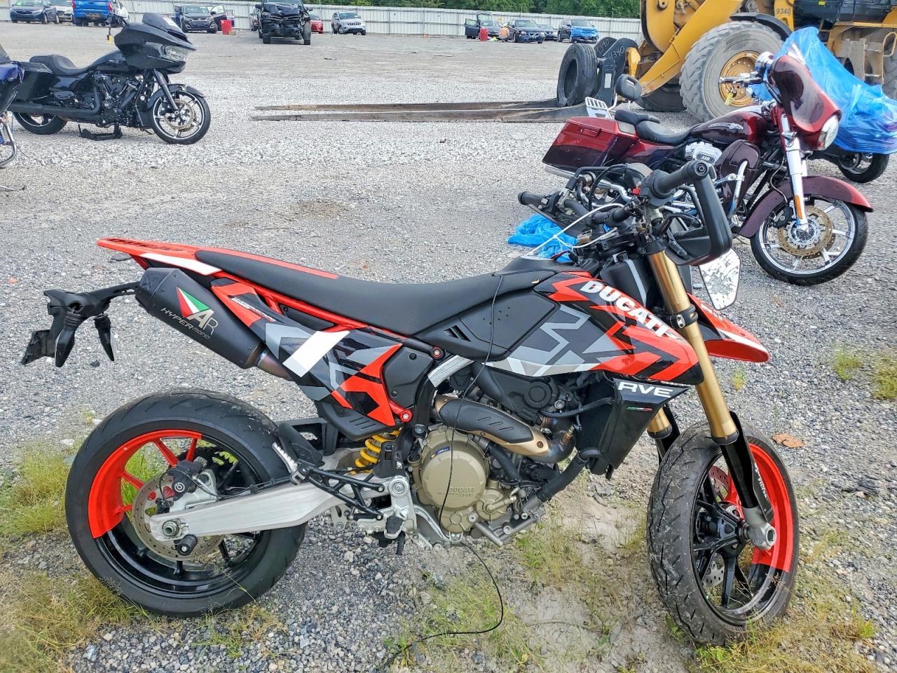 Ducati HYPERMOTARD