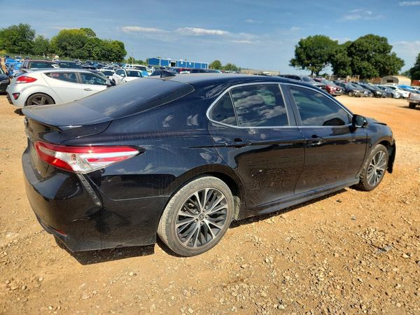 2020 TOYOTA CAMRY
