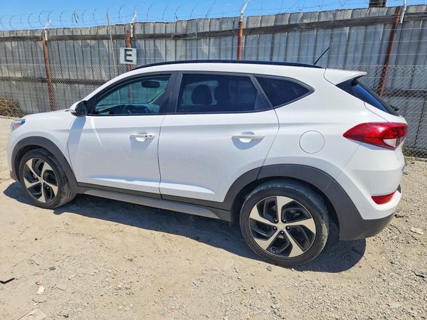 2017 HYUNDAI TUCSON