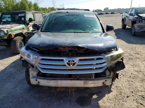 2013 TOYOTA HIGHLANDER Base/Hybrid