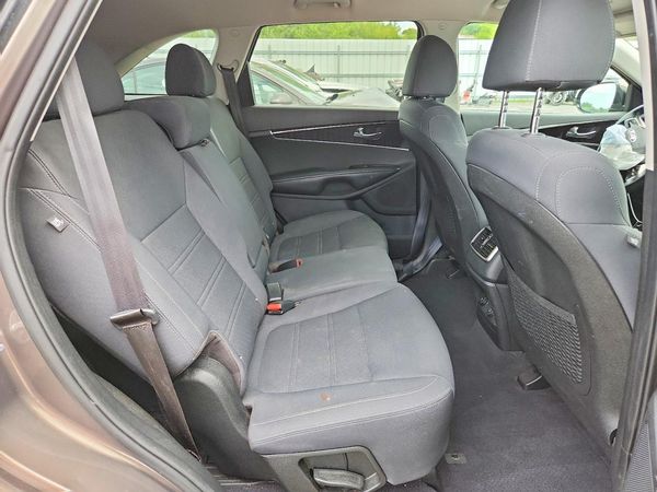 2019 KIA SORENTO L, LX, S