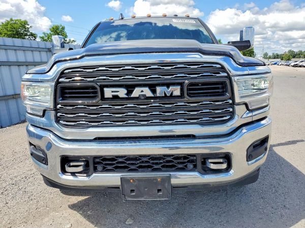 2022 RAM 3500 Limited