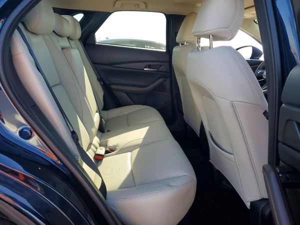 2024 MAZDA CX-30 Premium Package