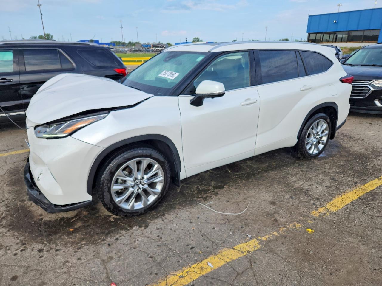 2023 TOYOTA HIGHLANDER