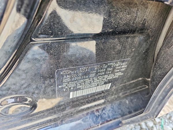 2017 HYUNDAI ELANTRA