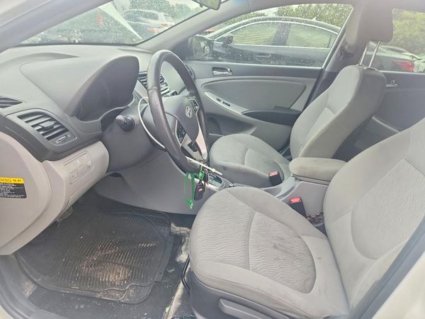 2013 HYUNDAI ACCENT