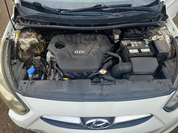 2013 HYUNDAI ACCENT