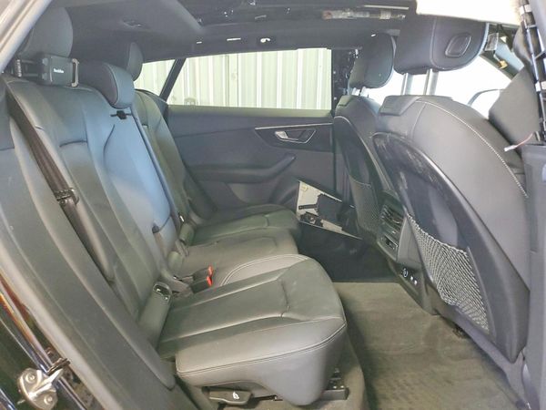 2019 AUDI Q8 Premium