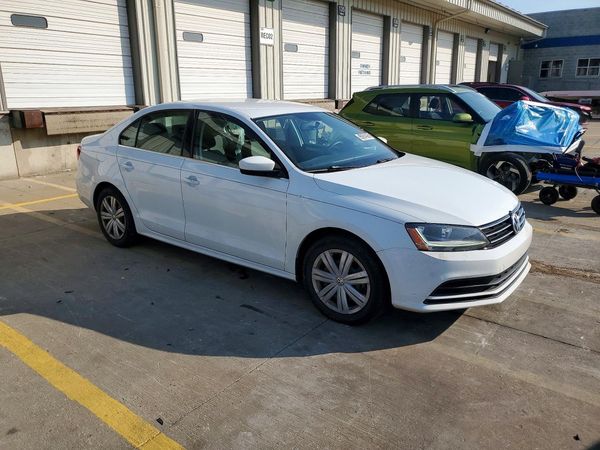 2017 VOLKSWAGEN JETTA