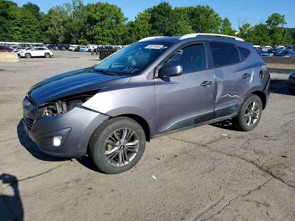 2015 HYUNDAI TUCSON GLS (Middle)