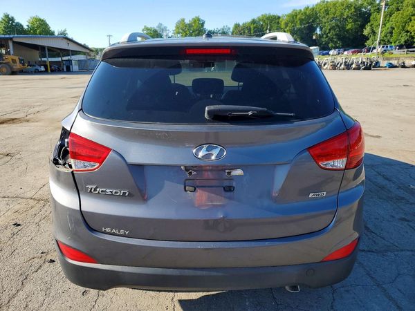 2015 HYUNDAI TUCSON GLS (Middle)