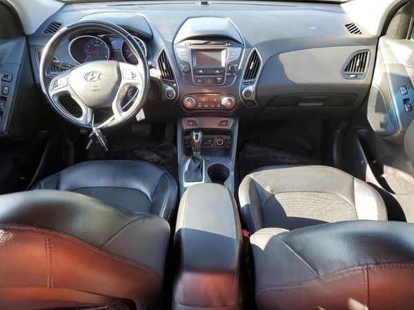 2015 HYUNDAI TUCSON GLS (Middle)