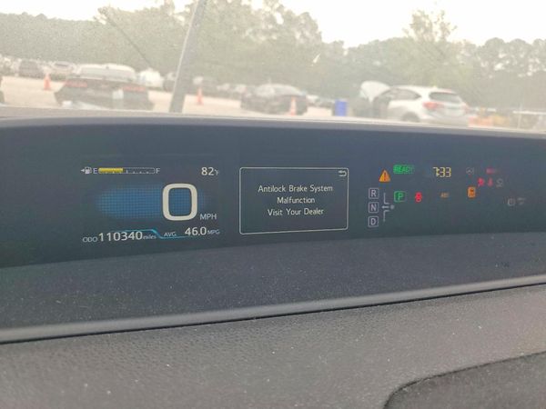 2016 TOYOTA PRIUS