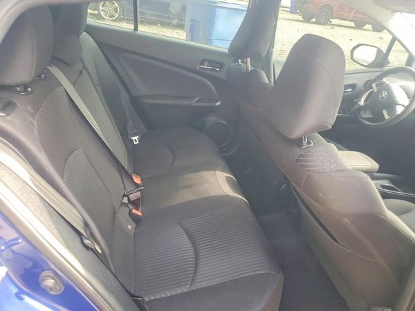 2016 TOYOTA PRIUS