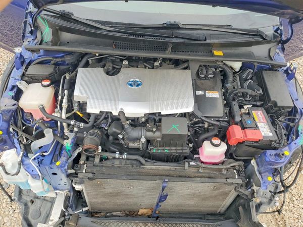 2016 TOYOTA PRIUS
