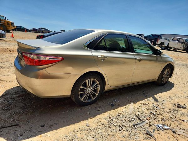 2015 TOYOTA CAMRY
