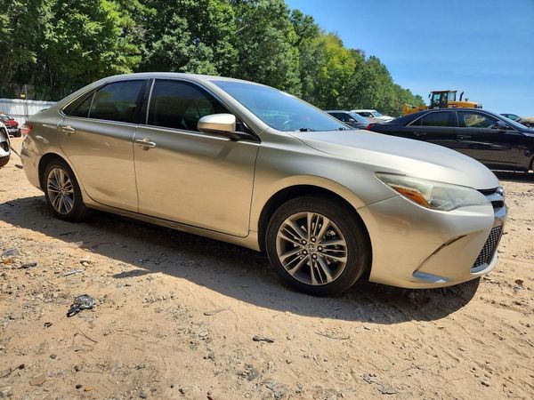 2015 TOYOTA CAMRY
