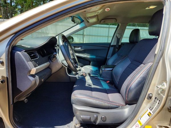 2015 TOYOTA CAMRY