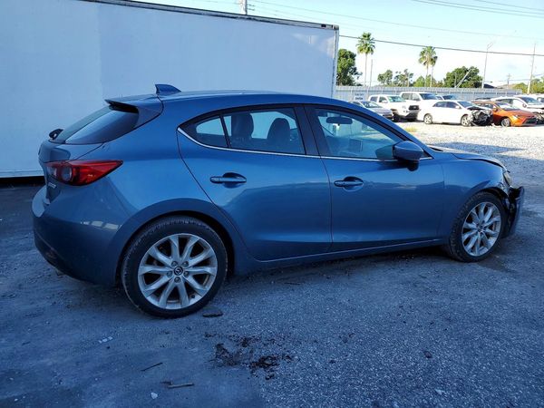 2015 MAZDA 3 Touring/GS