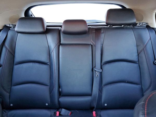 2015 MAZDA 3 Touring/GS
