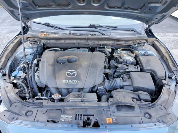 2015 MAZDA 3 Touring/GS