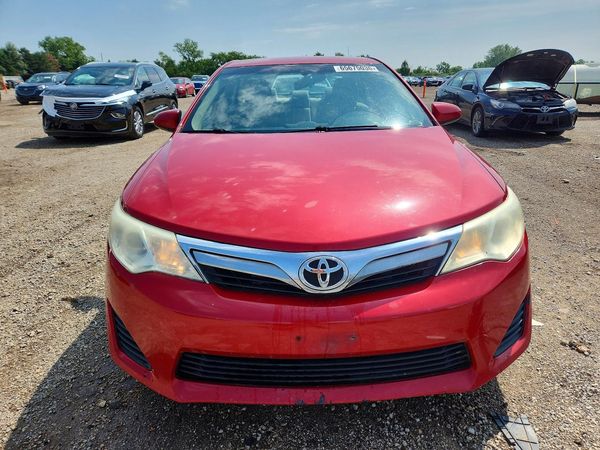 2013 TOYOTA CAMRY