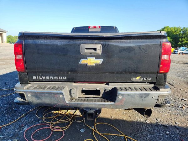 2017 CHEVROLET SILVERADO LTZ — DIRR
