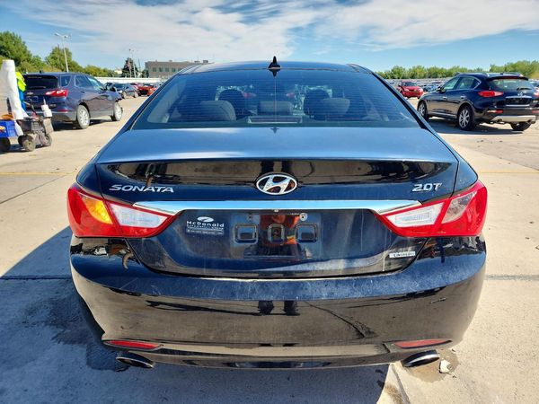 2012 HYUNDAI SONATA Middle level