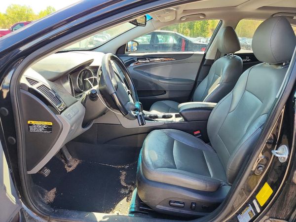 2012 HYUNDAI SONATA Middle level