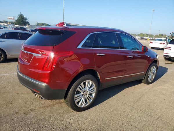 2017 CADILLAC XT5