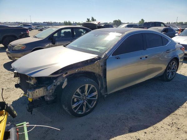 2019 LEXUS ES350
