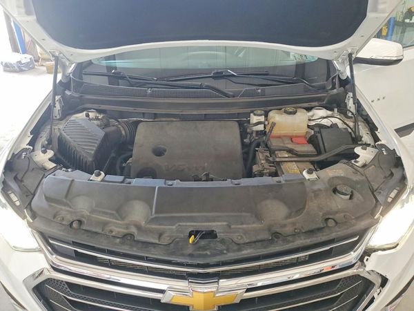2021 CHEVROLET TRAVERSE LT