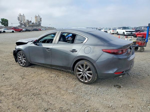 2019 MAZDA 3