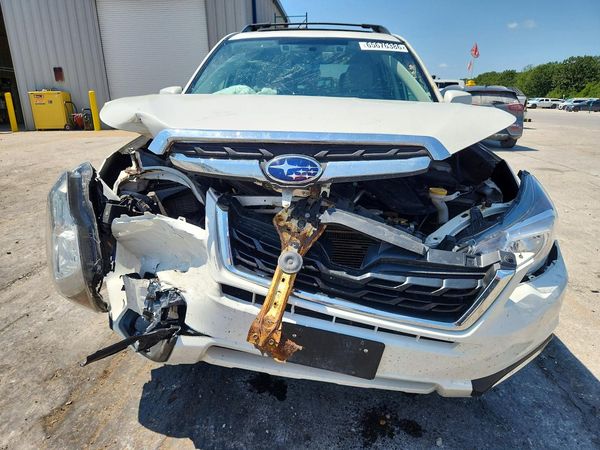 2018 SUBARU FORESTER Premium+ES