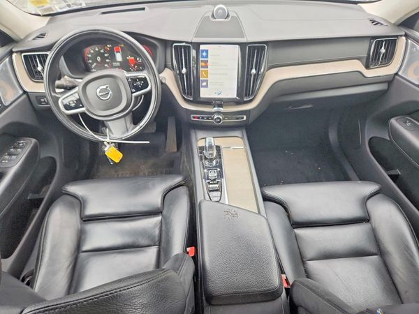 2018 VOLVO XC60 Inscription