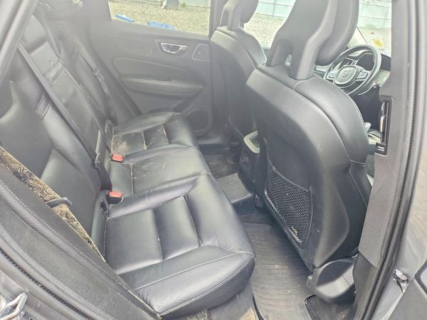 2018 VOLVO XC60 Inscription